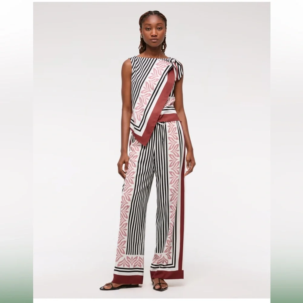 Abercrombie Striped and Leaf Patterned Wide-Leg Pants Size XS - Picture 2 of 4